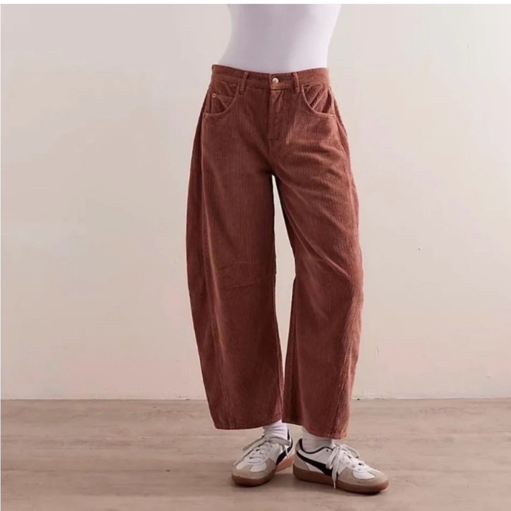 Free People mid rise barrel Corduroy Pants - Brown